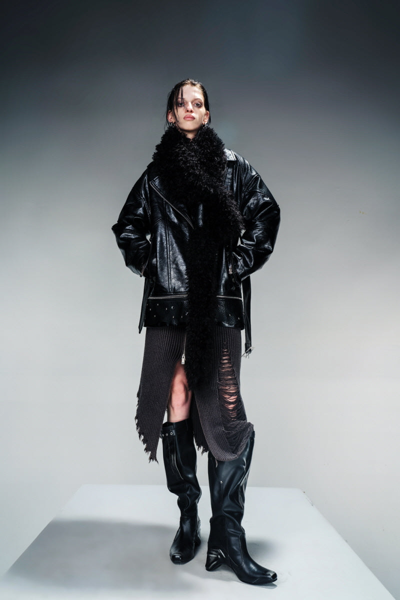 Versatile Luxe Quilted Leather Jacket with Removable Fur Accent-Black