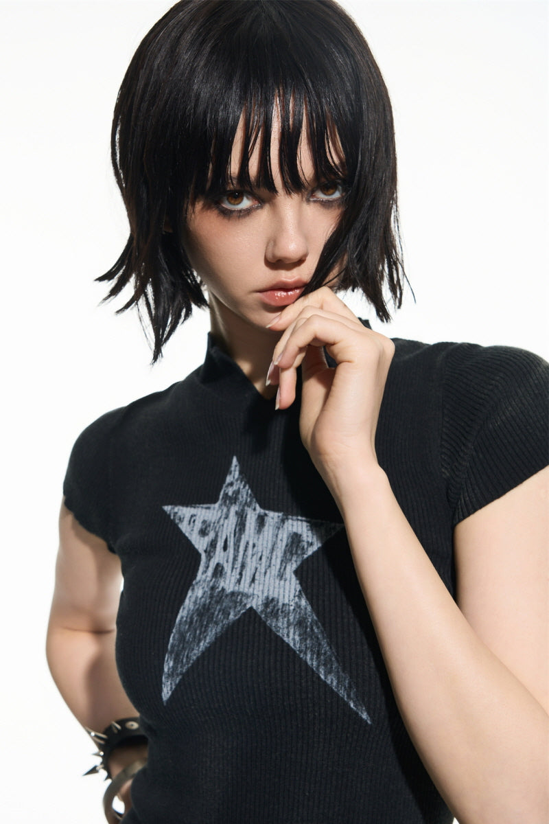 Rusty Star V-Cut Knit Top