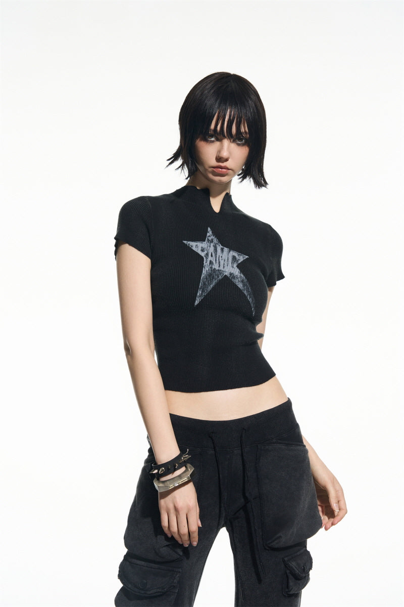 Rusty Star V-Cut Knit Top