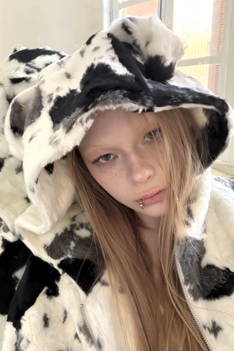Milk Noise Fur Hoodie