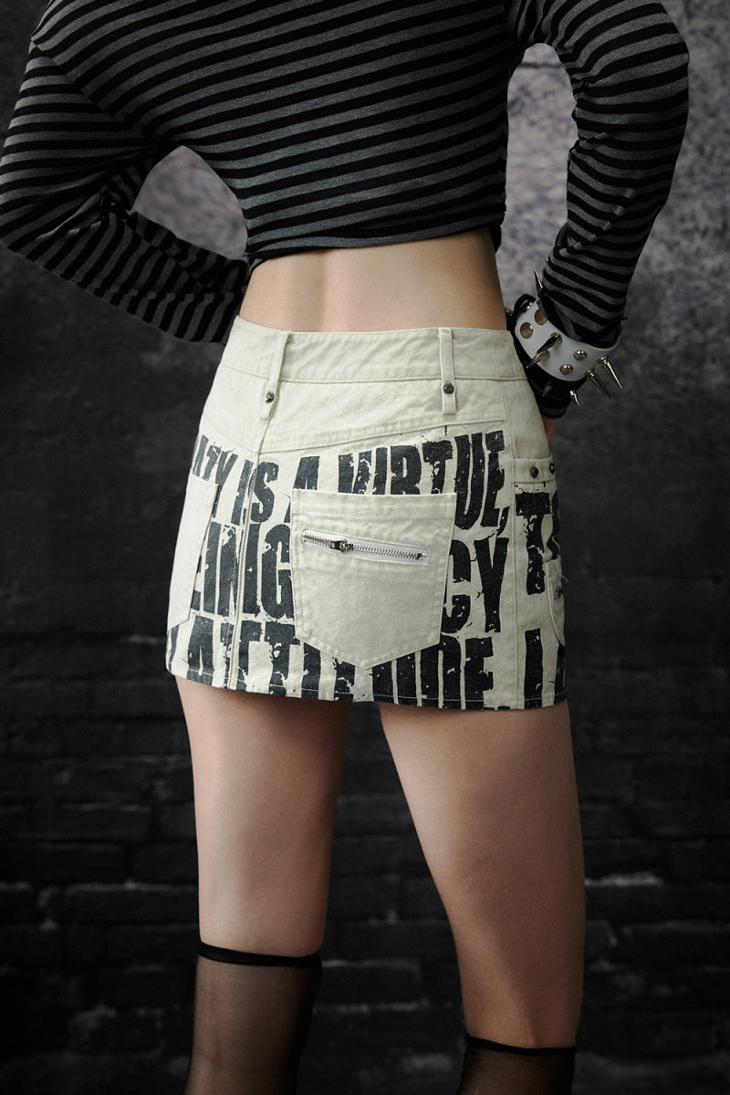 Irregular Lettering Low-Rise Skirt