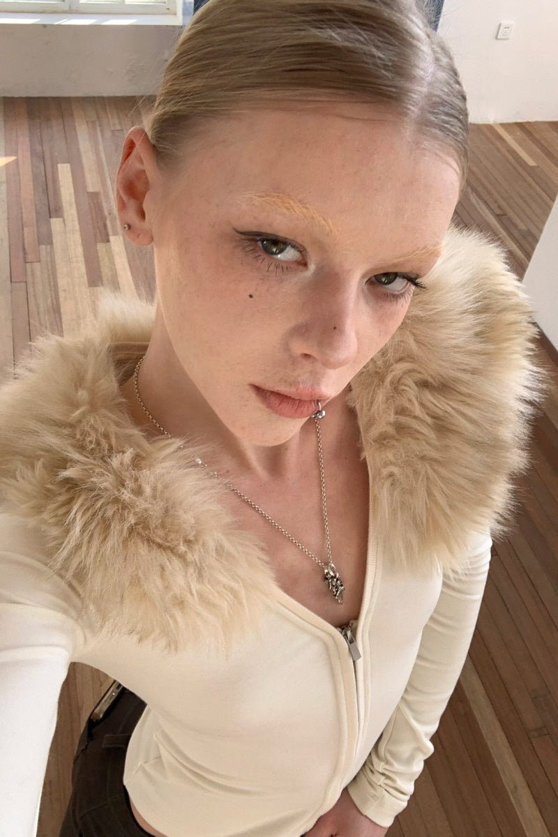 Soft Signal Fur V Top