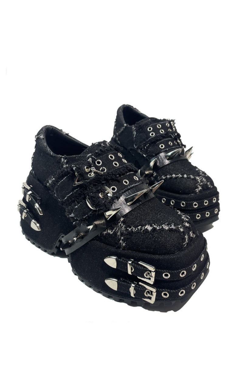 Rivet Fang Platform Loafers