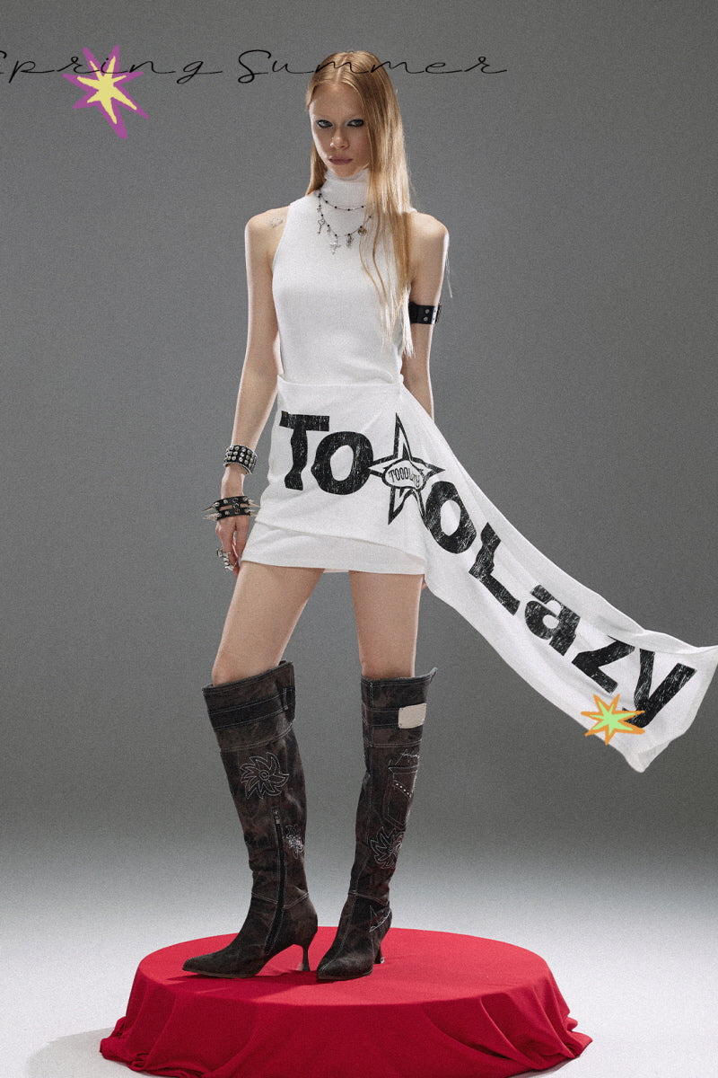 Bold Streamer Sleeveless Dress