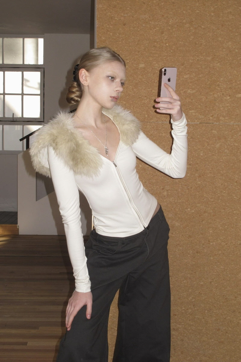 Soft Signal Fur V Top