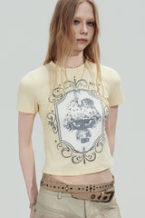 Vintage Frame Graphic Cropped T-Shirt